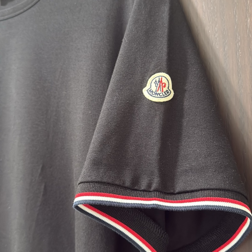 Men’s Moncler Slim Fit T-Shirt - Picture 2 of 7